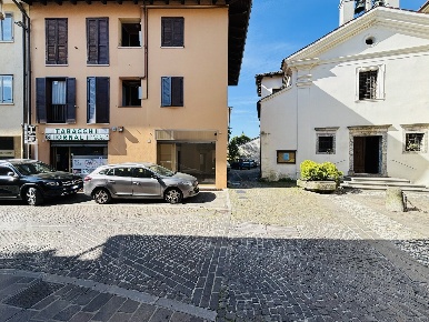 Foto Negozio in via sant antonio 4 tricesimo, Tricesimo Centro di 60 m²