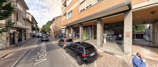 Foto Locale commerciale in Via Gaspare Rotondi, Paderno Dugnano Centro