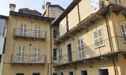 Foto Appartamento in piazza San Giovanni, Carignano Centro di 92 m²