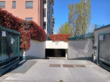 Foto Box in Via Cavour, San Giuliano Milanese Laghetto di 16 m² in vendita