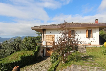 Foto Case semi ndipendenti a La Spezia Migliarina di 140 m² con 6 locali