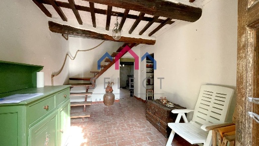 Foto Case semi ndipendenti a Pescaglia Centro di 80 m² con 5 locali