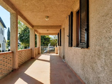 Foto Casa indipendente a Pontedera Oltrera di 113 m² con 5 locali