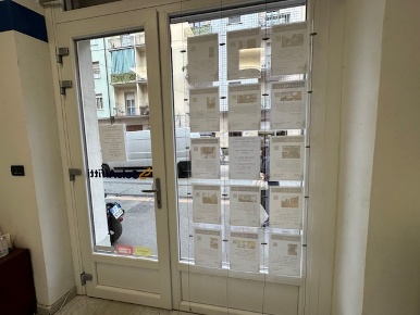 Foto Negozio a Torino Borgo Vittoria di 33 m² con 2 locali in vendita