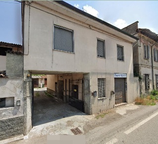 Foto Negozio a Certosa di Pavia Torre Del Mangano di 42 m² con 1 locali