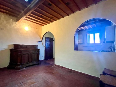 Foto Appartamento a Asciano Centro di 110 m² con 6 locali in vendita