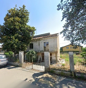 Foto Villa unifamiliare a Trivolzio Centro di 262 m² con 5 locali