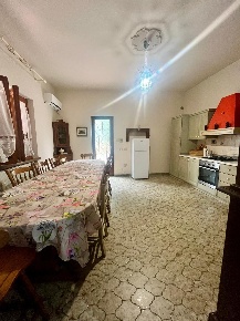 Foto Appartamento a Castelfranco di Sotto Centro di 110 m² con 5 locali