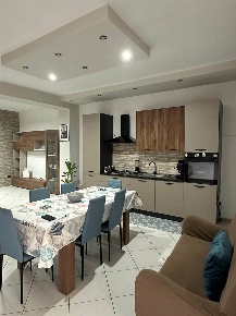 Foto Casa indipendente a Naro di 170 m² con 7 locali in vendita