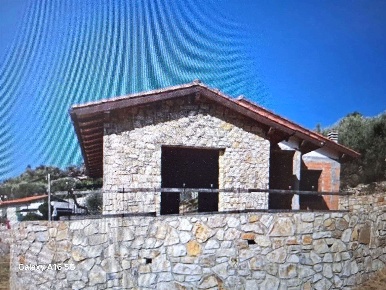 Foto Appartamento a Bordighera Centro di 200 m² con 9 locali in vendita