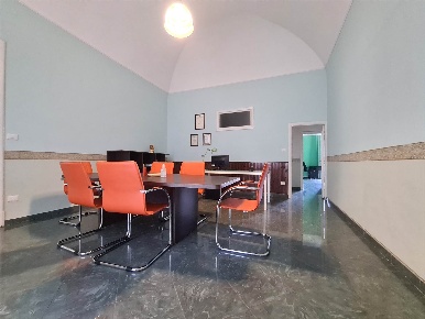 Foto Ufficio in Via Roberto D'Angiò  6, Santa Maria Capua Vetere di 93 m²