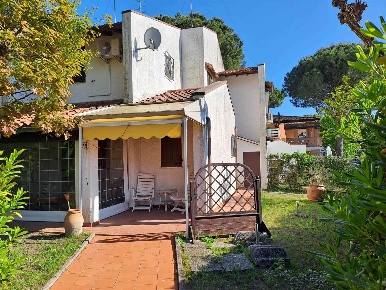 Foto Villa unifamiliare in Viale Michelangelo Buonarroti 75, Comacchio