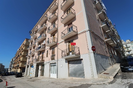 Foto Appartamento in Via Elio Vittorini  16, Martina Franca di 100 m²