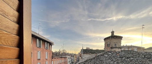 Foto Appartamento a Parma San Leonardo di 132 m² con 6 locali in vendita