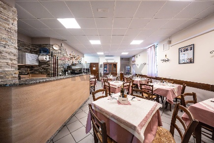 Foto Locale commerciale in via Brando Brandi 34, Forlì Carpena di 166 m²