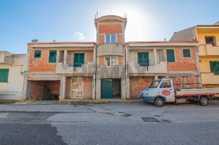 Foto Casa indipendente a Pachino Centro di 610 m² con 24 locali in vendita
