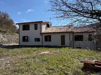 Foto Appartamento in Norcia-Savelli, Norcia Savelli di 235 m² con 11 locali