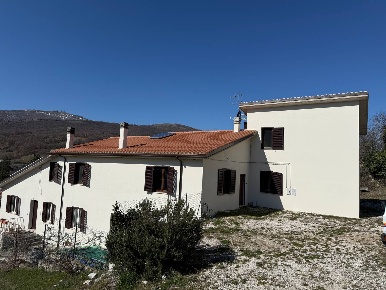 Foto Appartamento in Norcia-Savelli, Norcia Savelli di 235 m² con 11 locali