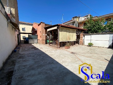 Foto Villa unifamiliare in VIA DIAZ, Casapulla di 100 m² con 3 locali