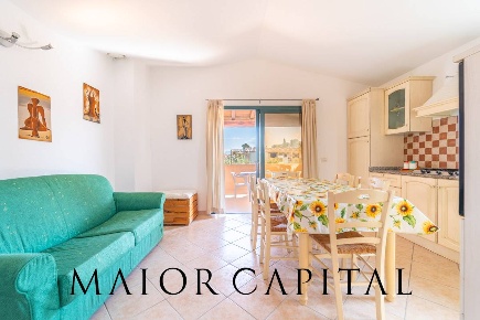 Foto Appartamento in Via Mannironi, Budoni Centro di 100 m² con 3 locali