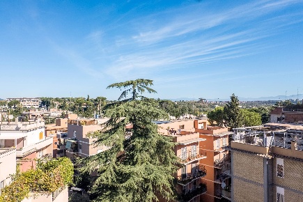 Foto Attico in Via Luigi Amedeo Melegari, Roma Fleming di 65 m² in vendita