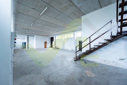 Foto Capannone industriale in VIA C. PORTA 8/10, Gorgonzola di 1070 m²