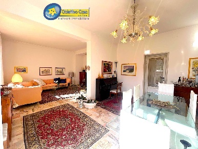 Foto Appartamento in via nicola urbani 10, Teramo Centro di 165 m²