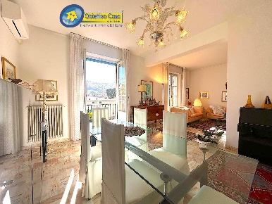 Foto Appartamento in via nicola urbani 10, Teramo Centro di 165 m²
