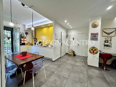 Foto Appartamento in Via Demetrio Martinelli, Bologna Santa Viola di 105 m²