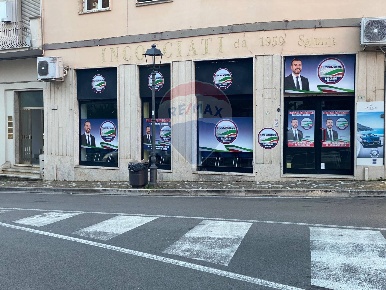 Foto Locale commerciale in fonte anticolana 8, Fiuggi di 87 m² con 1 locali