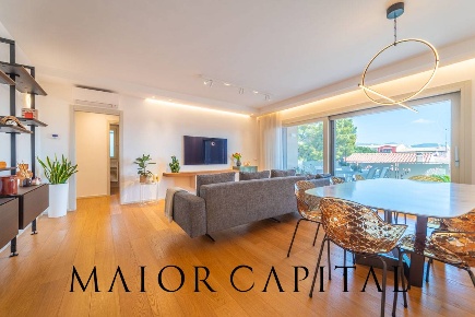 Foto Appartamento in Via della Stampa, Olbia di 150 m² con 5 locali