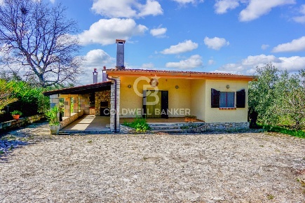 Foto Villa unifamiliare in Contrada Cugno Di Volpe - Posta Milella, Andria