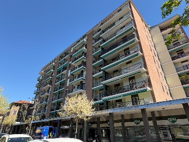 Foto Agriturismo in VIA MEDA 11, Rho Centro di 98 m² con 3 locali