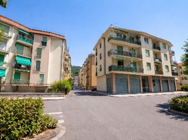 Foto Appartamento in Via Brunenghi, Finale Ligure Centro di 70 m²