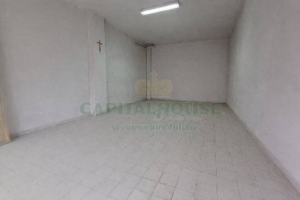 Foto Posti auto in Piazza Guglielmo Abamonte, Capua Centro di 45 m²