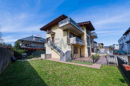 Foto Appartamento in VIA GALILEO GALILEI 6A, Azzano San Paolo di 126 m²