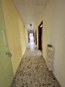 Foto Appartamento in VICO DEL NARDO, Teramo Centro di 377 m² con 13 locali
