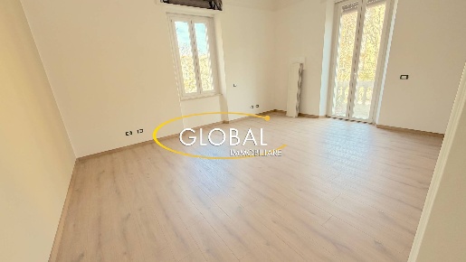 Foto Appartamento in Viale Della Vittoria, Ancona Adriatico di 191 m²