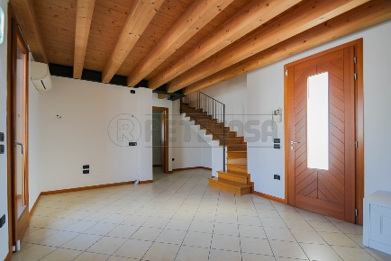 Foto Appartamento in Via Papa Luciani 249, Bolzano Vicentino di 144 m²
