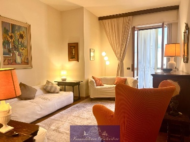 Foto Appartamento in Via della Cernaia, Firenze di 70 m² con 3 locali