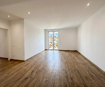 Foto Appartamento in Via Tagliamento 273, Avellino di 130 m² con 4 locali