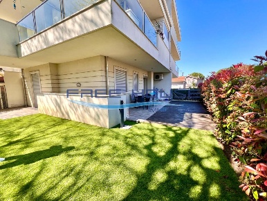 Foto Appartamento in Via Alessandro Volta 11, Cervia Malva di 92 m²
