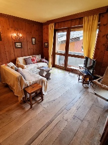 Foto Appartamento in Via Roma 10, Courmayeur Centro di 90 m² con 4 locali
