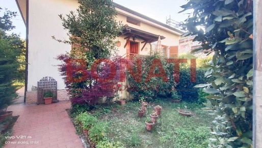 Foto Villa singola a La Spezia Rebocco - La Chiappa di 220 m² con 6 locali