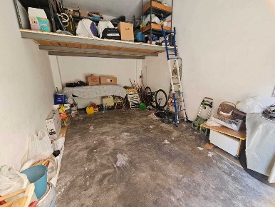 Foto Posti auto in Via Alcide De Gasperi 16, Campomorone Centro di 20 m²