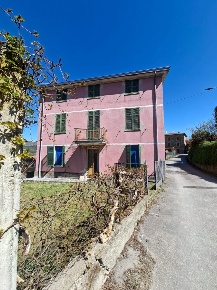 Foto Villa singola a Bore di 100 m² in vendita