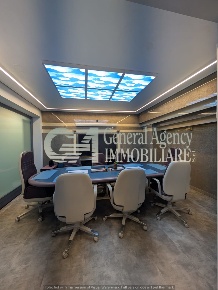 Foto Ufficio in Via Giuseppe Failla, Roma Mostacciano di 423 m² in vendita