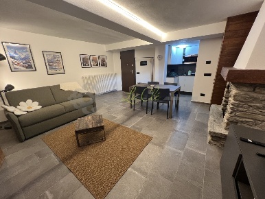 Foto Appartamento in Via la Villette 20, Courmayeur Centro di 52 m²