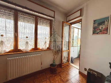 Foto Appartamento in Via collatina, Roma di 101 m² con 3 locali in vendita