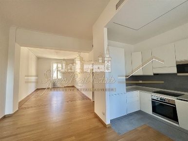 Foto Ufficio in P.zza S. Maria Beltrade, Milano Carrobbio di 570 m²